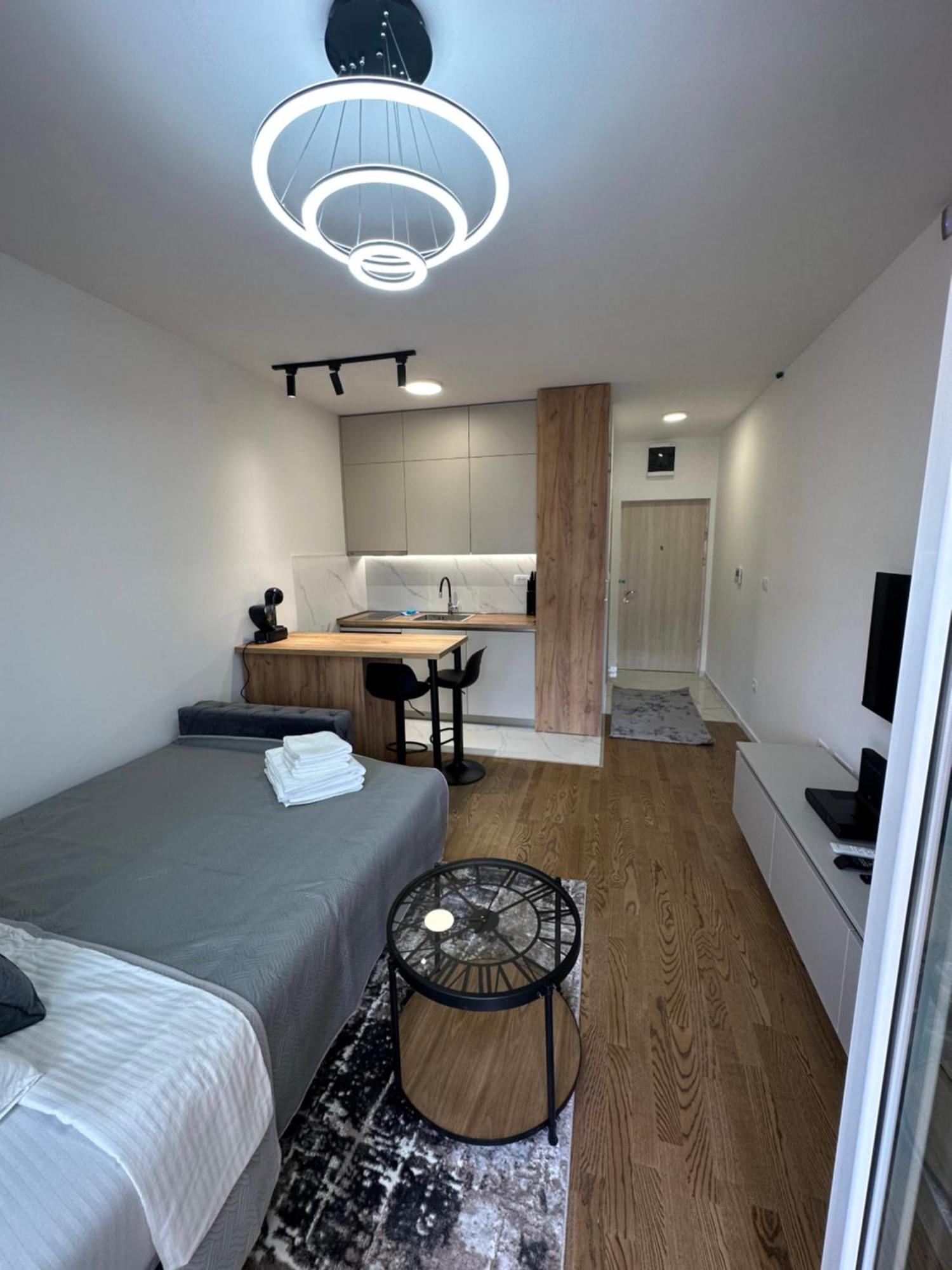 Luxury Apartments D&B Podgorica Zewnętrze zdjęcie
